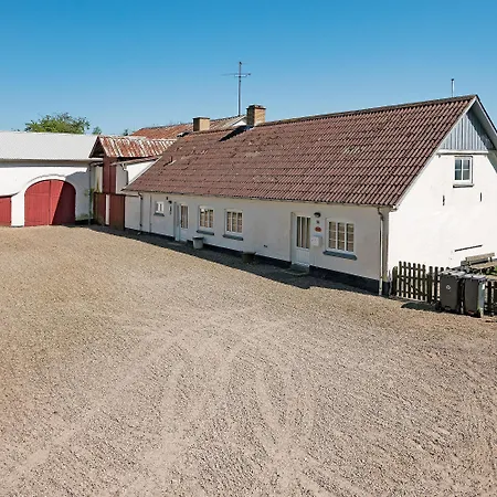 Strandhuset Nyaraló *